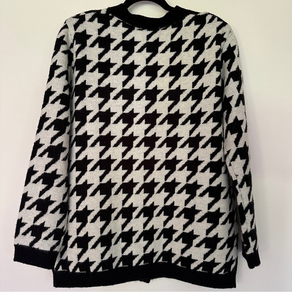 Steve Madden | Black & White Houndstooth Long Cardigan Sweater Size L - Picture 9 of 13